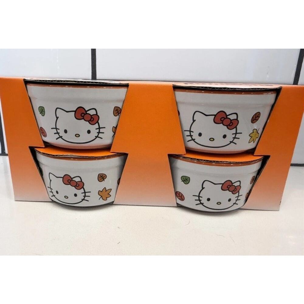 Sanrio Hello Kitty‎ Halloween Fall Leaves Set Of 4 Baking Ramekins White NEW